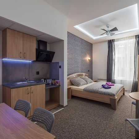 70S Hostel Краков Экстерьер фото
