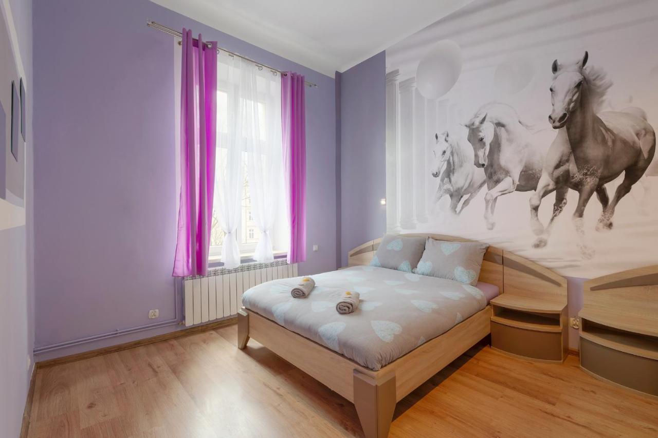 70S Hostel Краков Экстерьер фото