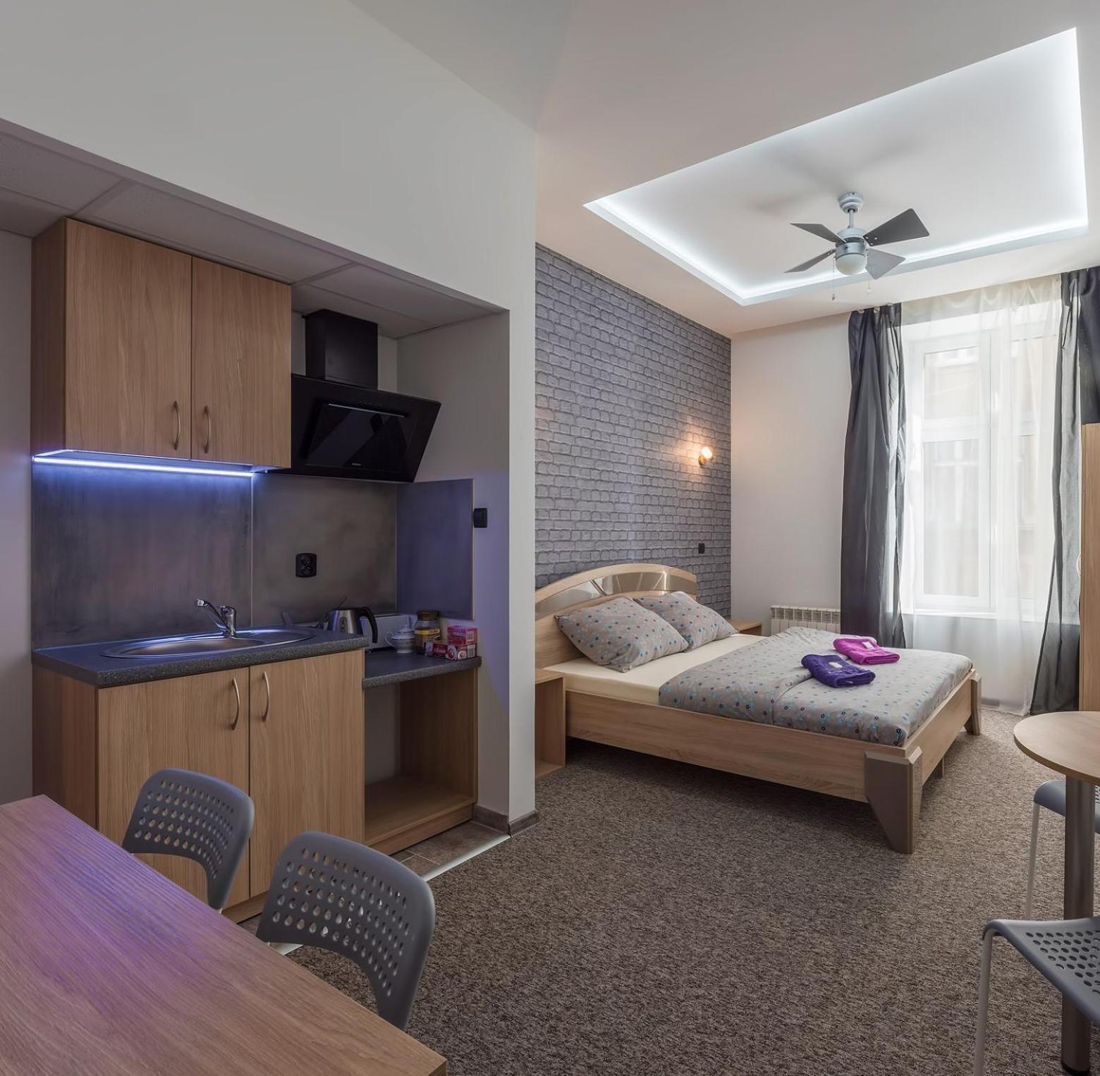 70S Hostel Краков Экстерьер фото