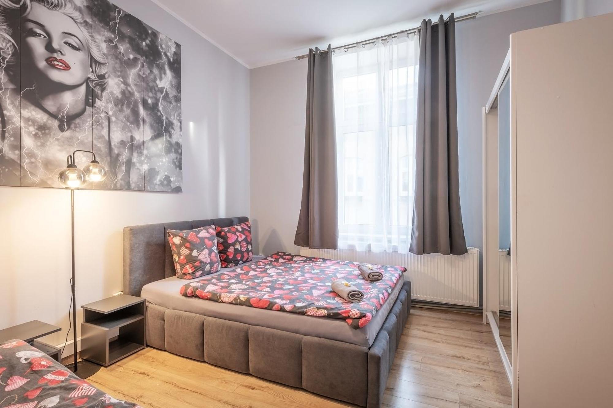 70S Hostel Краков Экстерьер фото