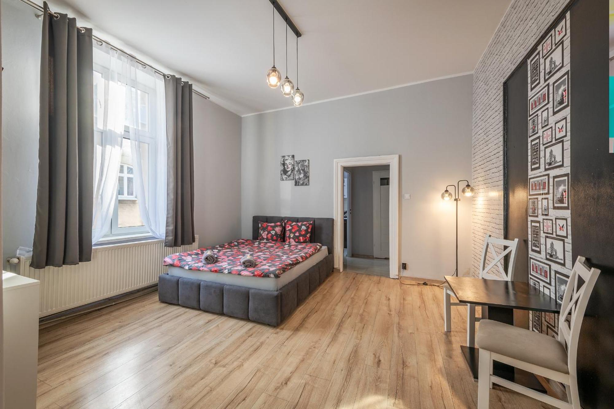 70S Hostel Краков Экстерьер фото