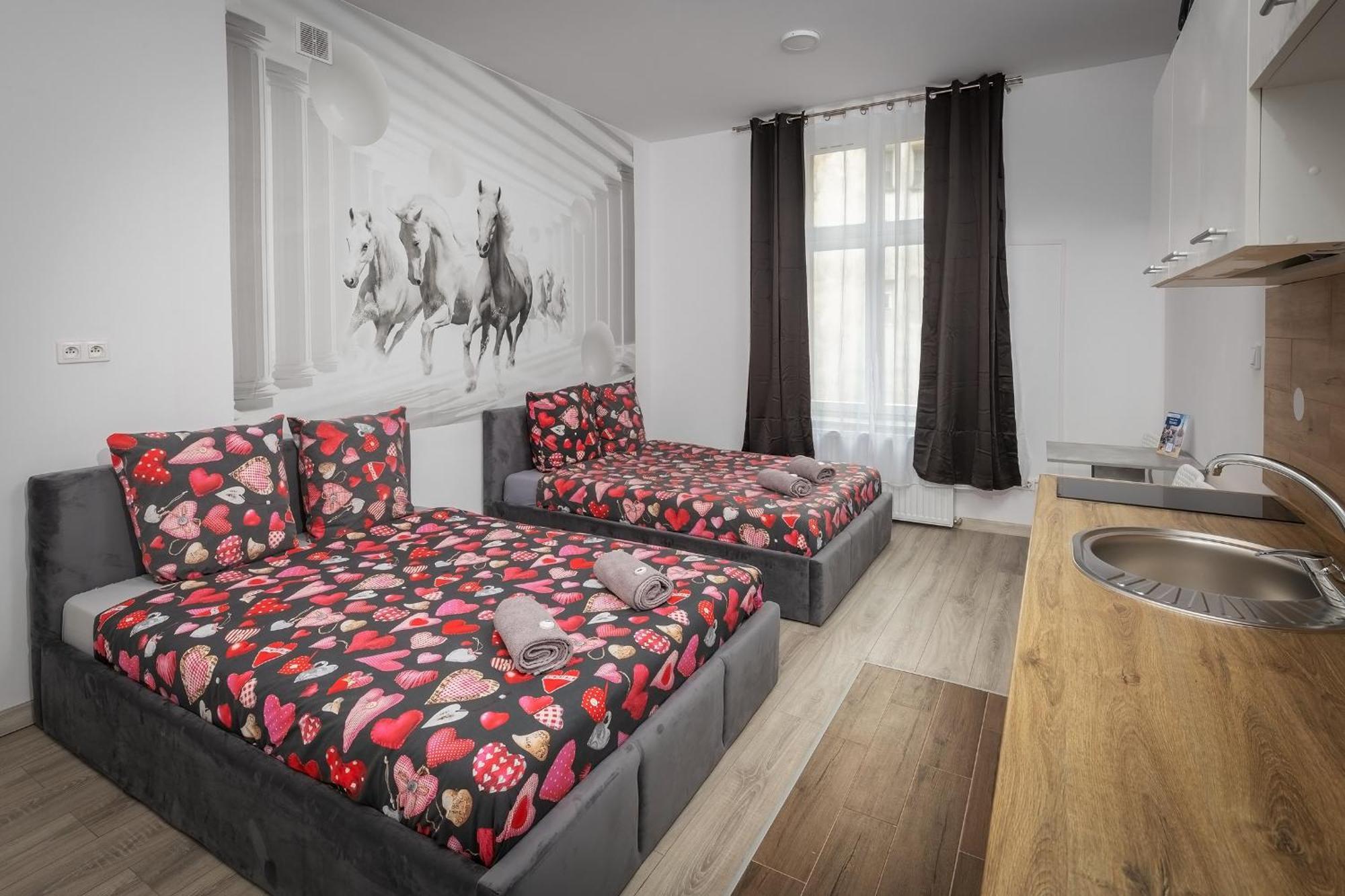 70S Hostel Краков Экстерьер фото